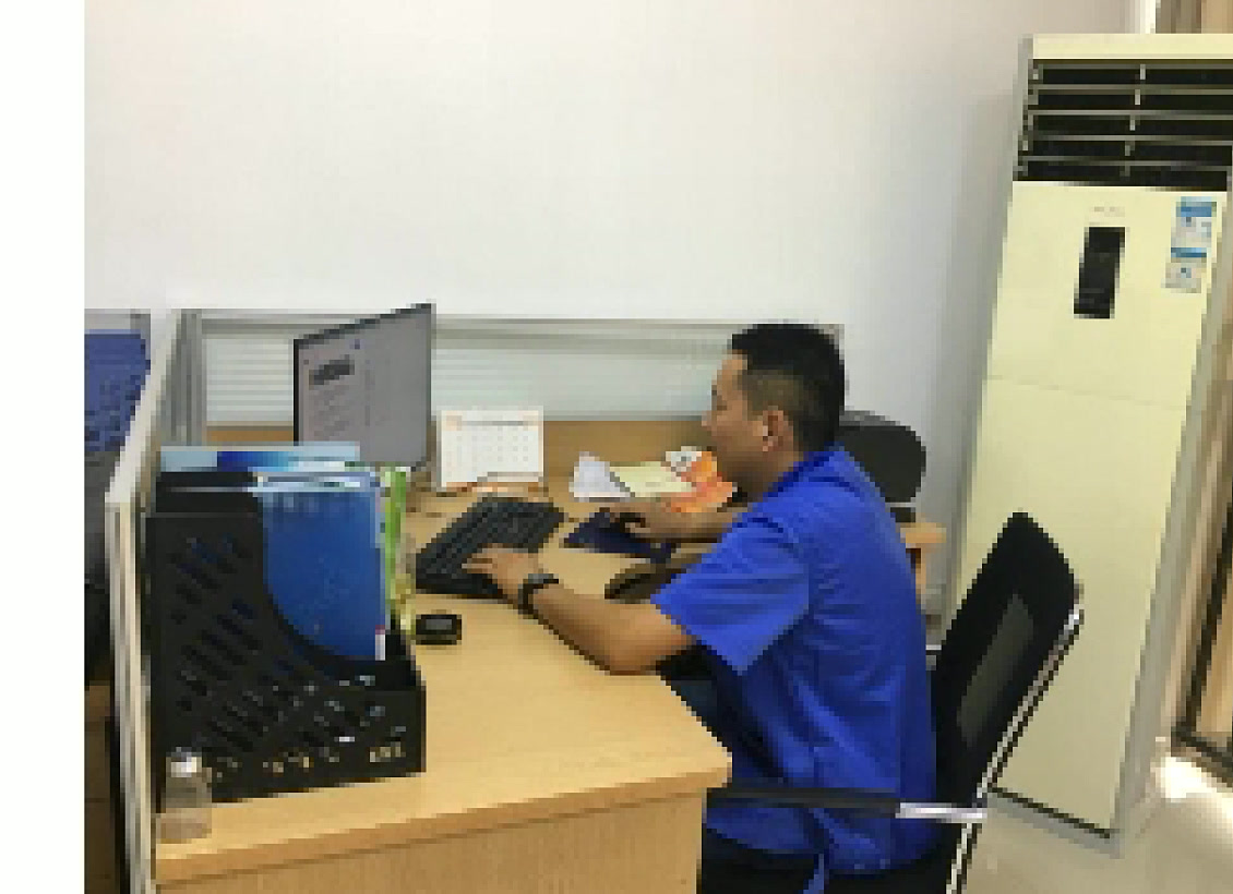 Engineering workstation at Yangzhou Yawei Automotive Electronics